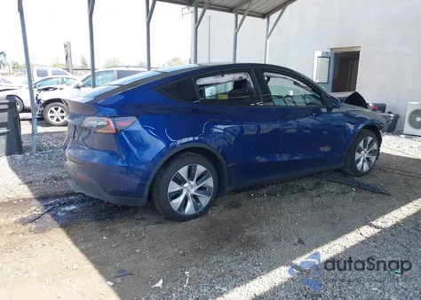 2022 Tesla Model Y Long Range Dual Motor All-Wheel Drive z USA, uszkodzony, nr VIN 7SAYGDEE2NF306932